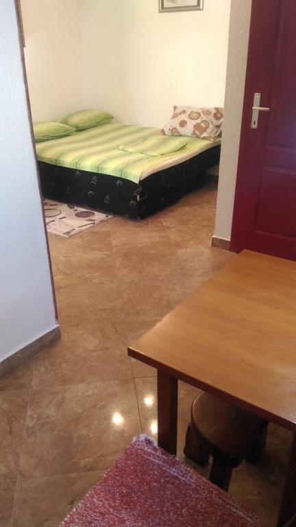 Apartment Luka Podgorica Bagian luar foto